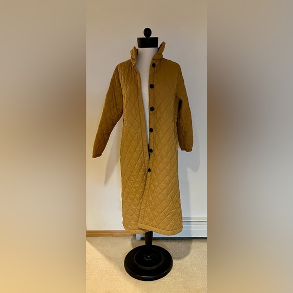 Loveu.Dear Jackets & Blazers - LOVEU.DEAR Quilted Tan Coat women’s size M